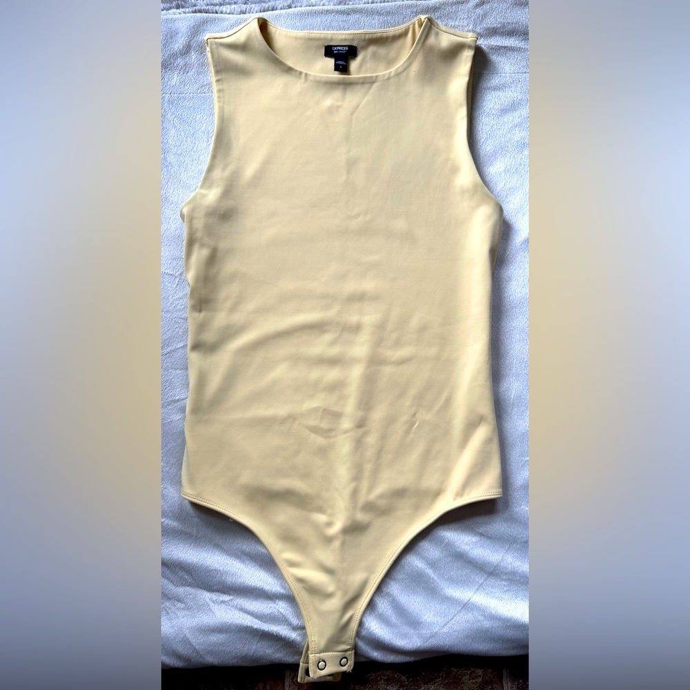 Express Body Contour Bodysuit. Size Small